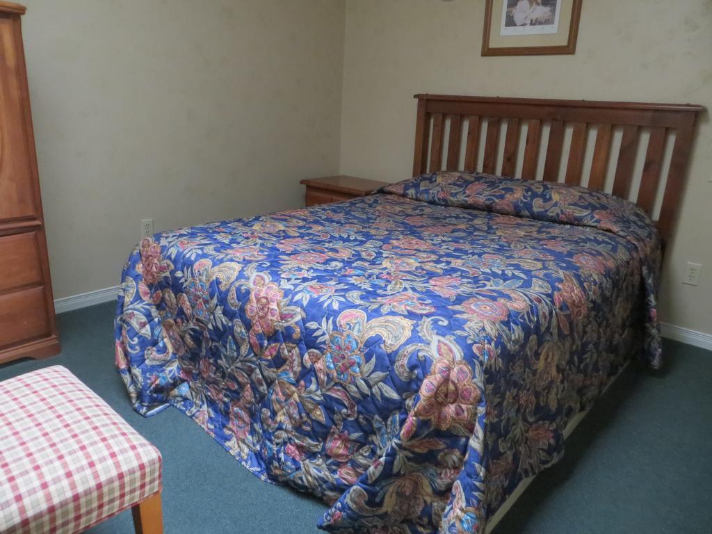 Villa Nova Motel Wasaga Beach Oda fotoğraf