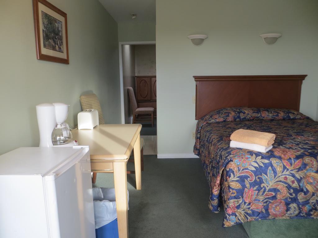 Villa Nova Motel Wasaga Beach Oda fotoğraf